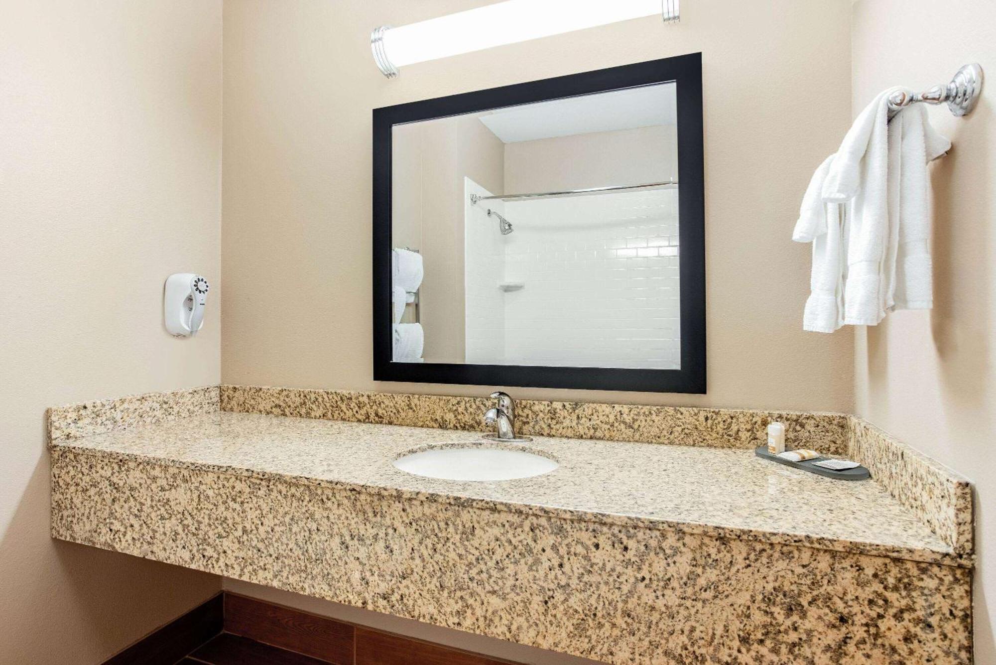 La Quinta By Wyndham Indianapolis Airport Plainfield Otel Dış mekan fotoğraf